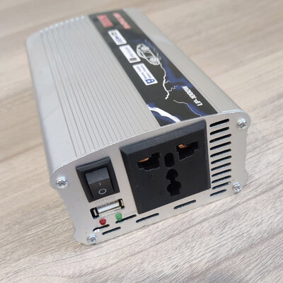 UP1000W (12V/220V)