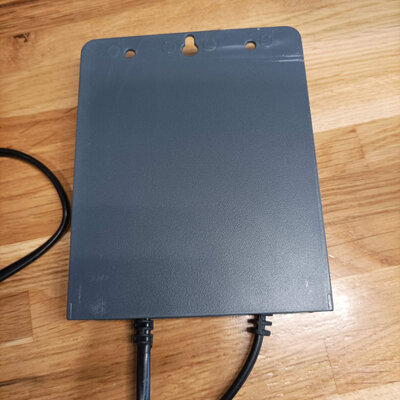  Faromo UPS JS-12-2000A (12V/2A) defect