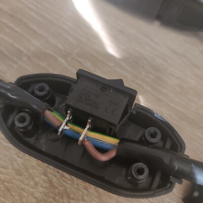 E-JUN C14-C13 Switch Cable 10A